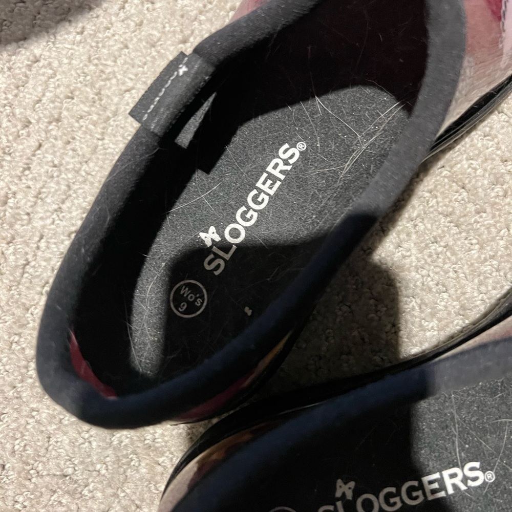 Sloggers - Picture 3 of 4